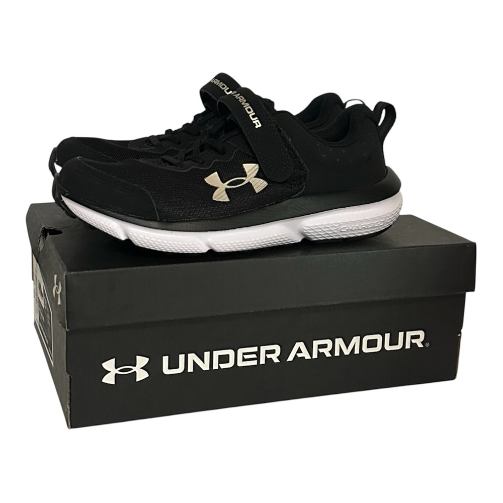 Under Armour Kids GPS Assert 10 AC Black White Sneakers Size 2.5Y NEW w/ Box